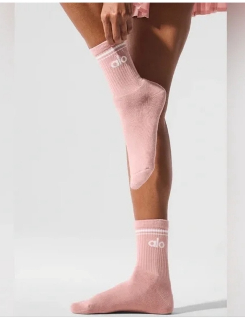 Alo Yoga Unisex Half Crew Socks -
Pink Quartz